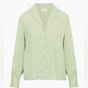 Aritzia | Wilfred Tulum Blouse | Long Sleeve crepe Button-Up  blouse | Sage